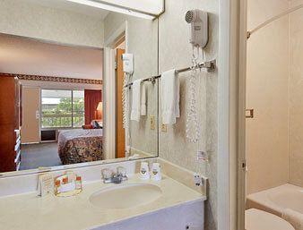 Rodeway Inn Leesburg Chain Of Lakes Phòng bức ảnh