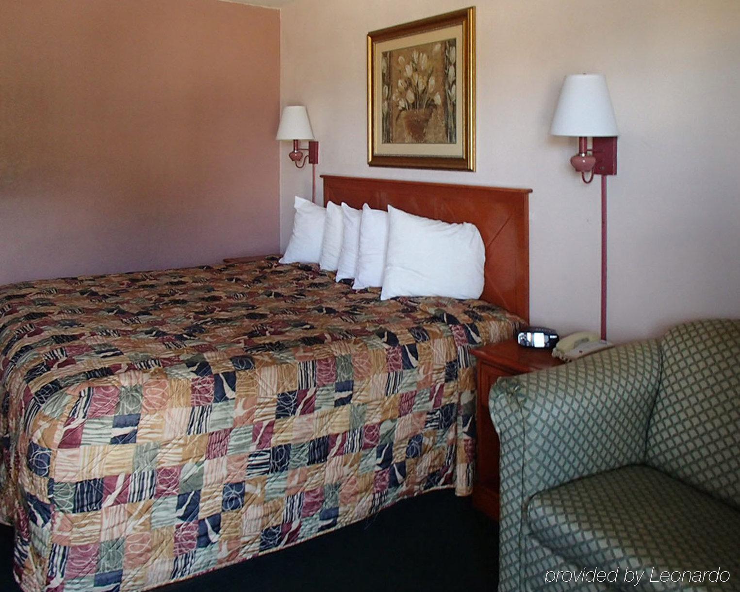 Rodeway Inn Leesburg Chain Of Lakes Ngoại thất bức ảnh