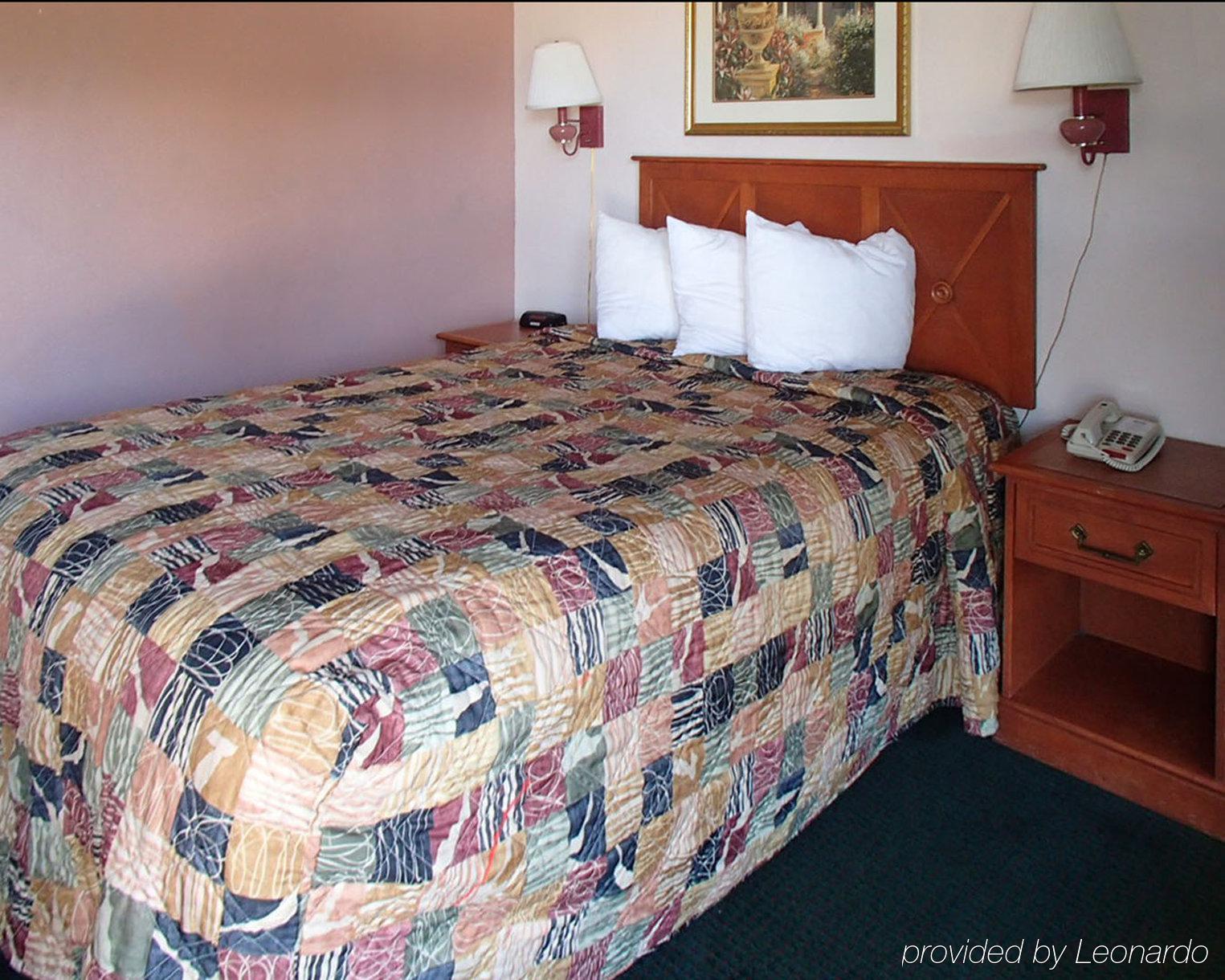 Rodeway Inn Leesburg Chain Of Lakes Ngoại thất bức ảnh